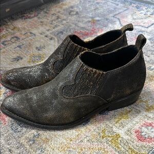 FRYE Women's Billy Short Booties Gold Brushed Metallic